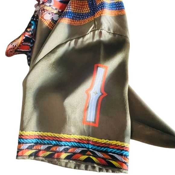 GIVENCHY WOMEN’S GORGEOUS SHORT SLEEVE SILK PULLOVER TOP SIZE XS OLIVE/GOLD - Picture 8 of 14